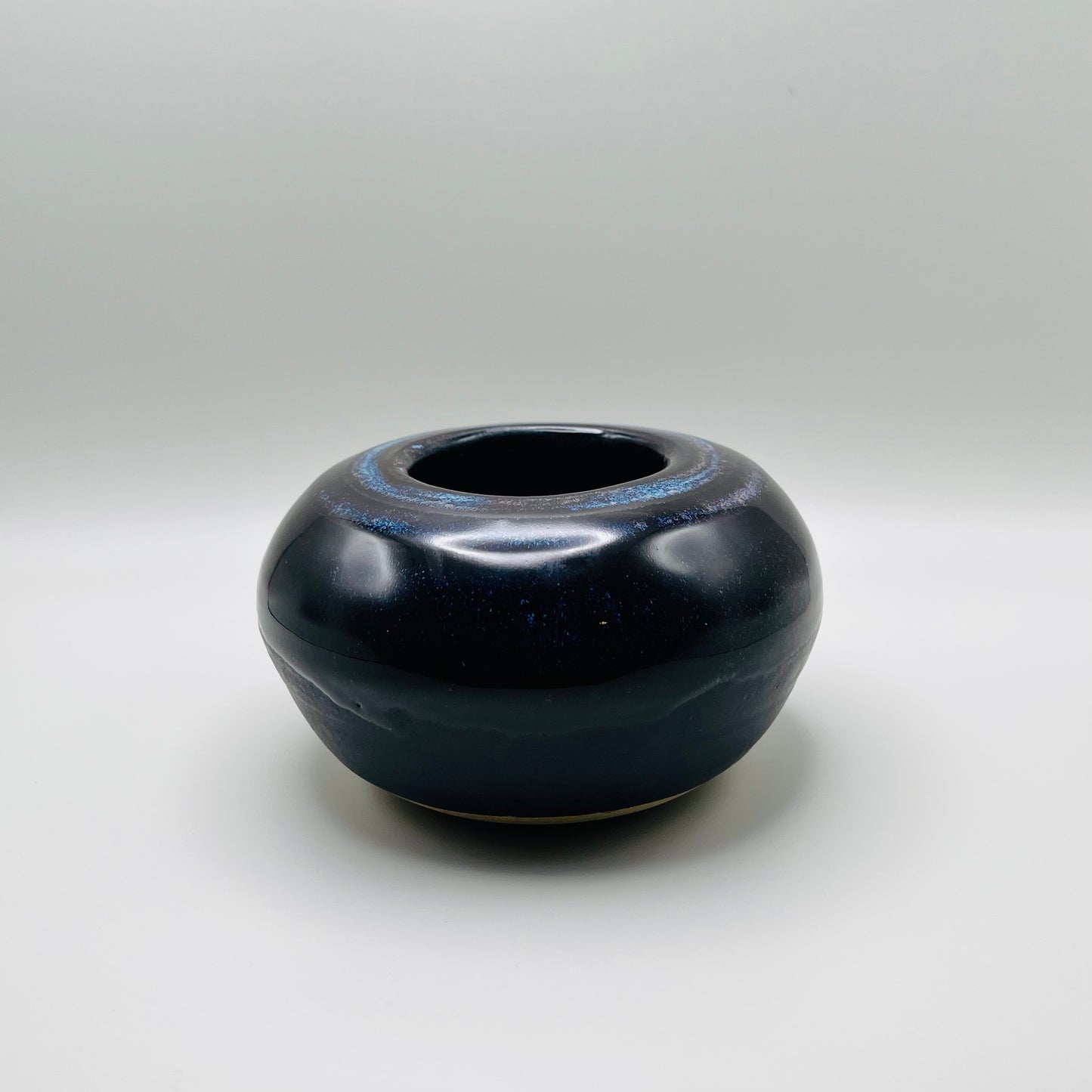 Black Ball Pot