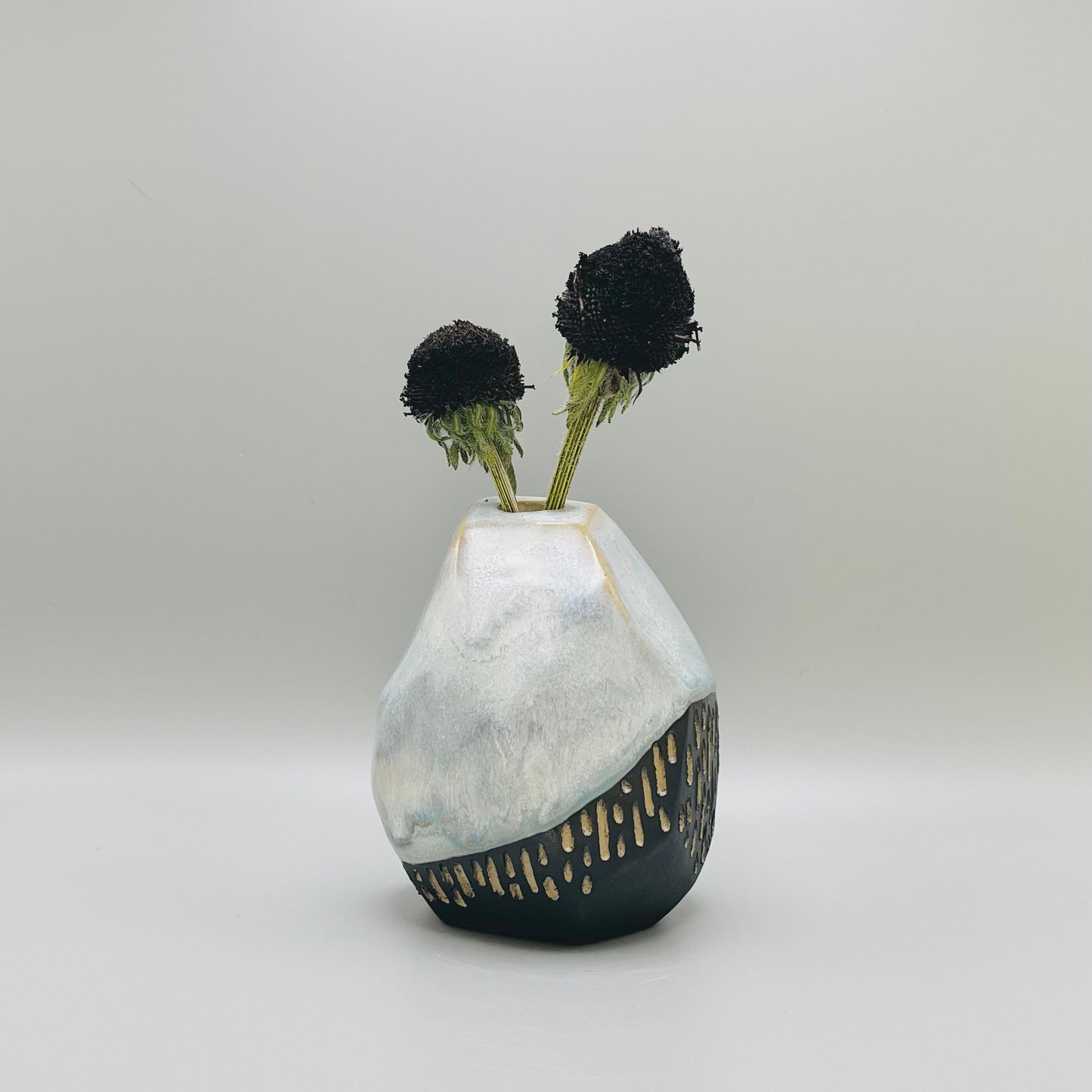 Black + Blue Bud Vase – Medium